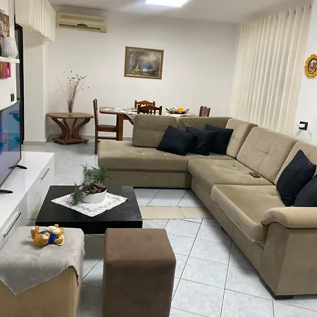 Fabio Rent House * Vlore