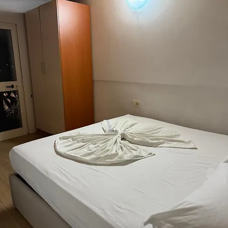 Fabio Rent House Penzion Vlorë