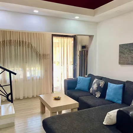 Fabio Rent House בית הארחה 3*