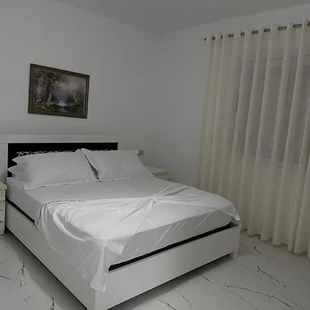 Fabio Rent House