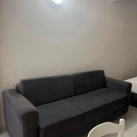 Fabio Rent House