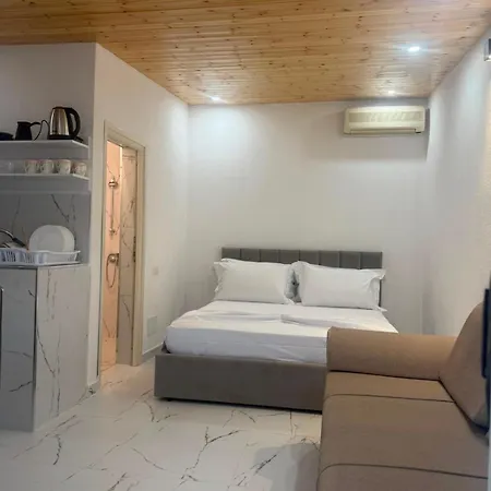 Fabio Rent House 3*