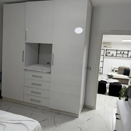 Fabio Rent House Πανσιόν