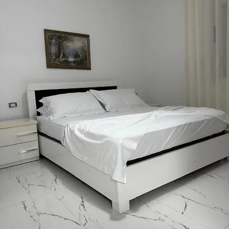 Πανσιόν Fabio Rent House 3*