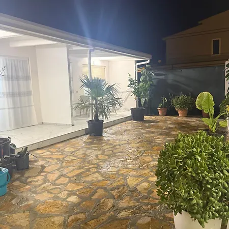 Fabio Rent House Vendégház Vlora
